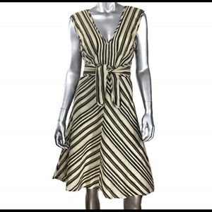 Elegant Tracy Reese silk/linen swing dress 🌸